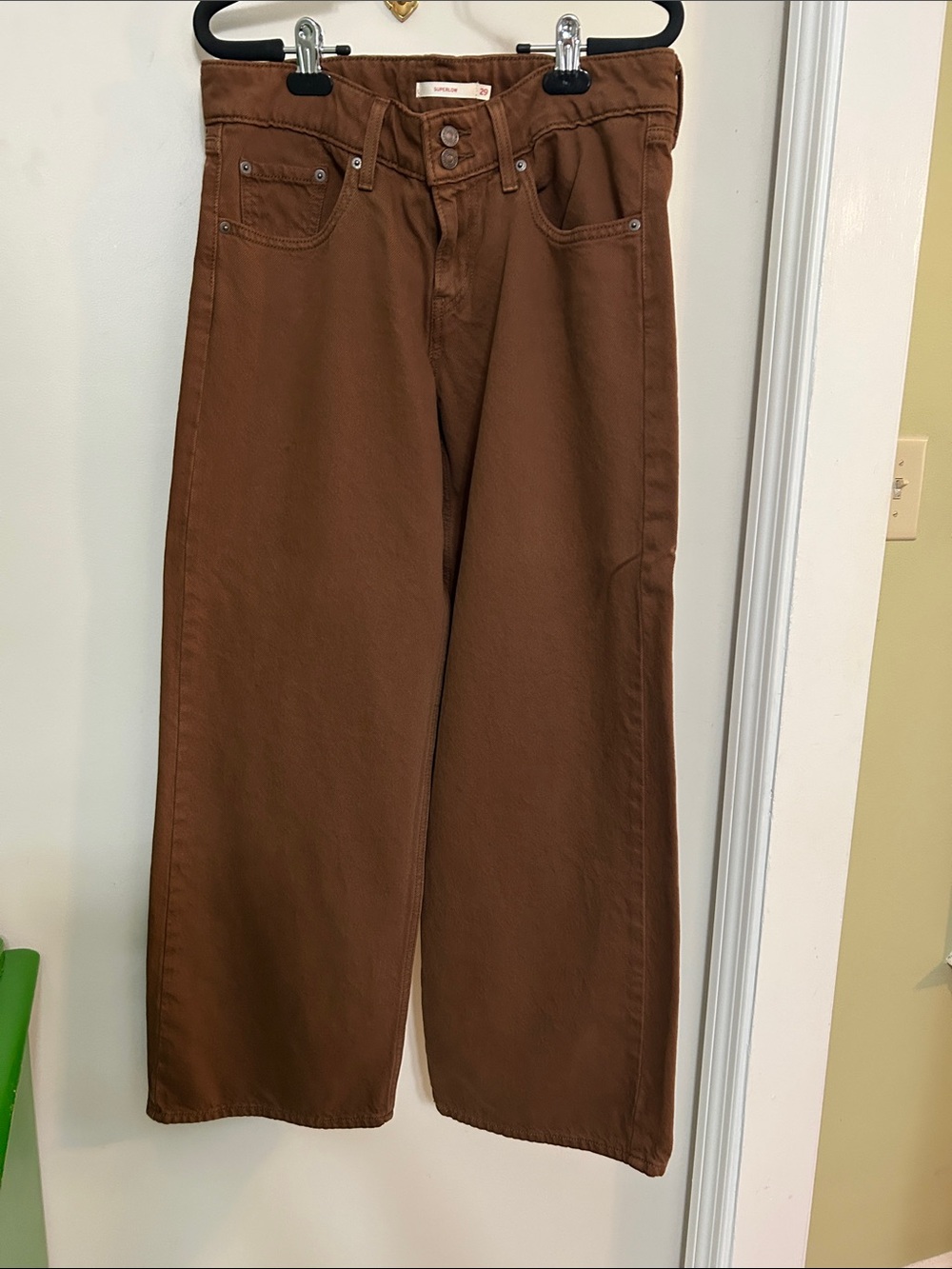 Brown Wide-Leg Women’s Levi’s Jeans